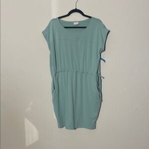 NWT- Columbia Athletic-wear dress size L